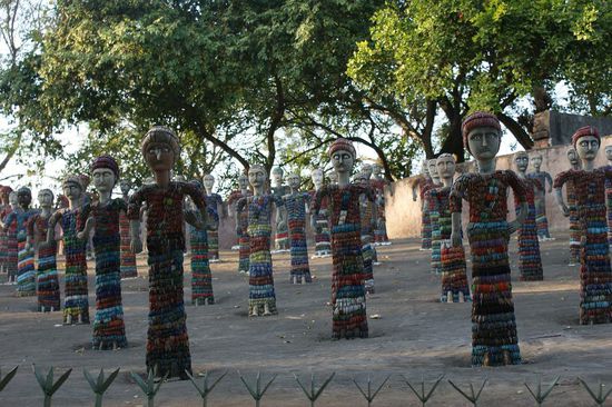 Wundersame Statuen,..