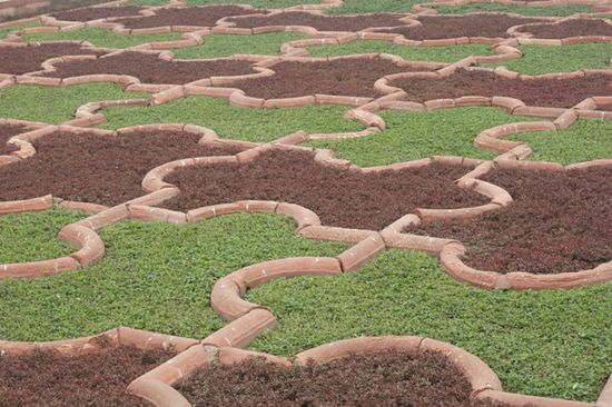 Wie ein Puzzle gestaltet... Garten im Innern des Fort