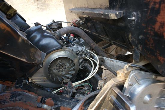 Auf dem Weg zum Monsoon Palast mussten wir eine fuenfminuetige Pause einlegen, da der Rikschamotor zu heiss hatte.