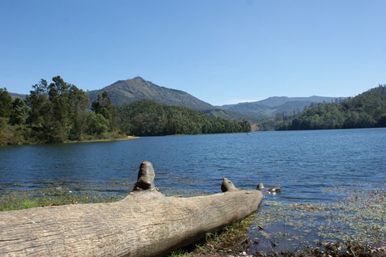 Ein angenehmes Lueftchen weht ueber diesen Stausee - Herrlich!