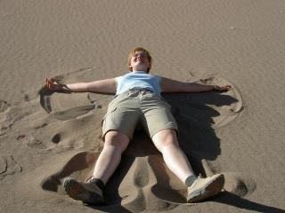 Nicole`s Sandengel im Tal des Todes