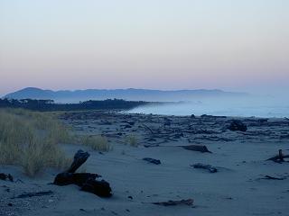 Was Gutes: Einen schoenen Strand am Abend,...