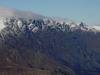 Blick auf die Nachbarbergkette: Die Remarkables