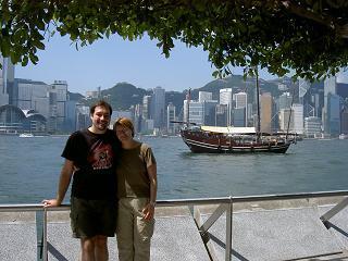 Wir am Kowlooner Pier