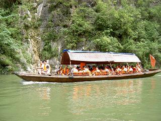 unsere Boote bei den Minischluchten