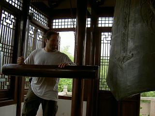 Ich schlug im Glockenturm 3x die Glocke, was mir Glueck, Zufriedenheit, langes Leben, Geld und was weiss ich nicht sonst noch bescheren wird,...