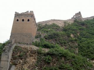 Oder Teile bei denen was fehlt: Wo ist denn die Mauer bitteschön?