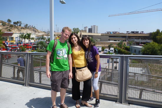 Zwei potentielle Großeinkäuferinnen und ich