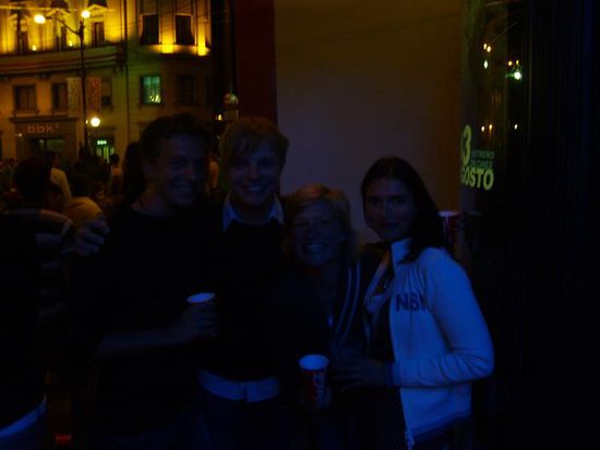 Ich, mei neuer Mitbewohner aus Hof, sei beste Freundin Simone und Kathi