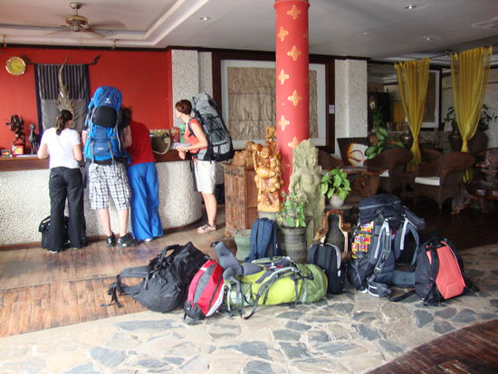 und die Anderen erledigen den Papierkram.