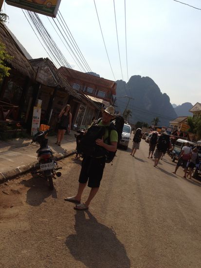 durch das Dörfchen gelaufen in Richtung Hotel.
