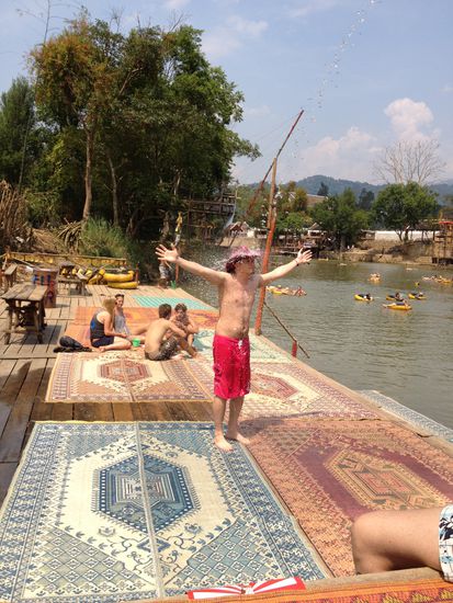 Kleine Abkühlung, gute Musik, leckere Baguettes, mehr geht nicht 