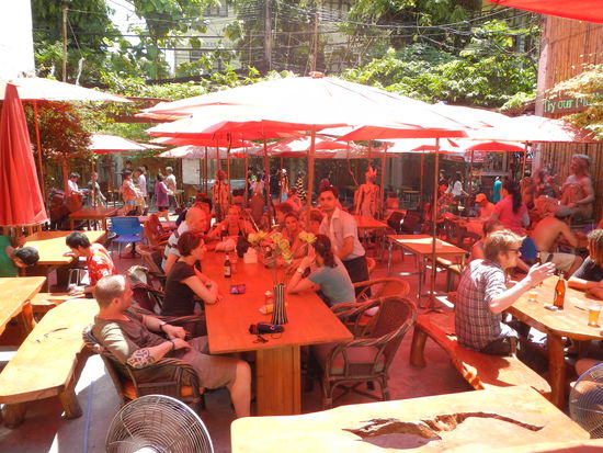 Mittagessen nähe Khao San...