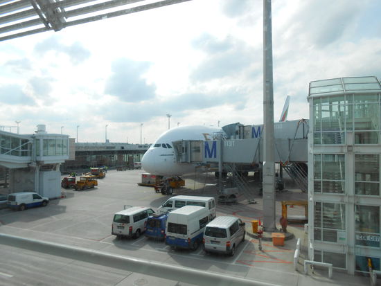 Das erste Mal mit dem Emirates Flieger A-380 unterwegs...