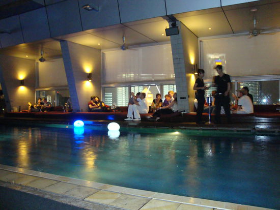 hat es mit dem Tisch am Fenster doch noch geklappt.