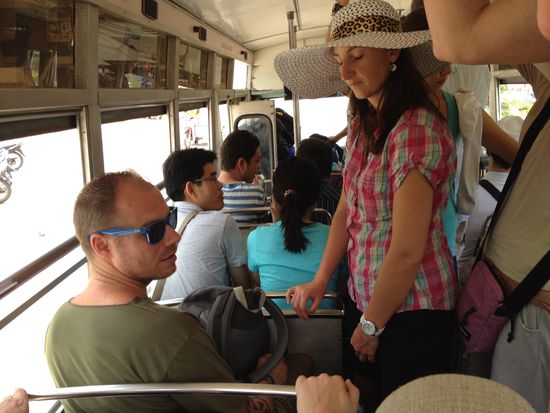 Wieder mal ein "Schüttelbus" zum Resort