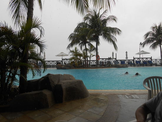 Hier rechts im Bild schwimmt Georg und sammelt Bildmaterial.