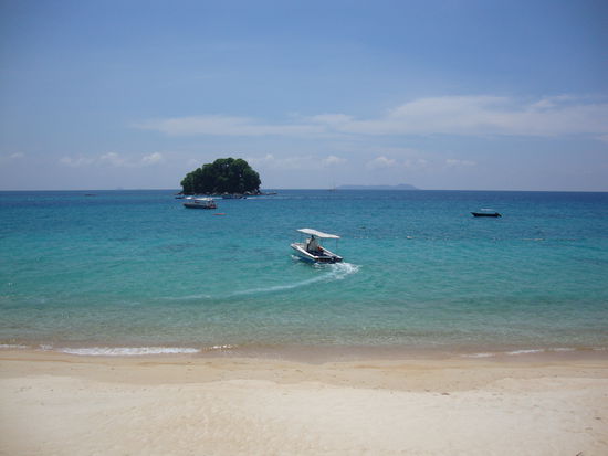 dem Boot zu unserem Tauchgang gestartet..
