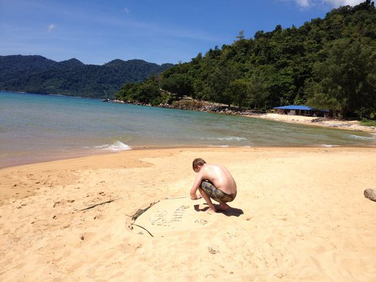 Ok... auf ein Neues...
Wir versuchen es nochmal ein paar Meter weiter