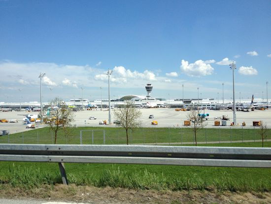 Heimfahrt... Ein traumhaftes Wetter begrüßt uns hier in München.