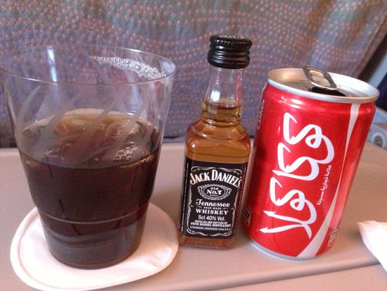 Auch dies ist ein Klassiker im Flieger... 
Und zum Frühstück passt es ja eh