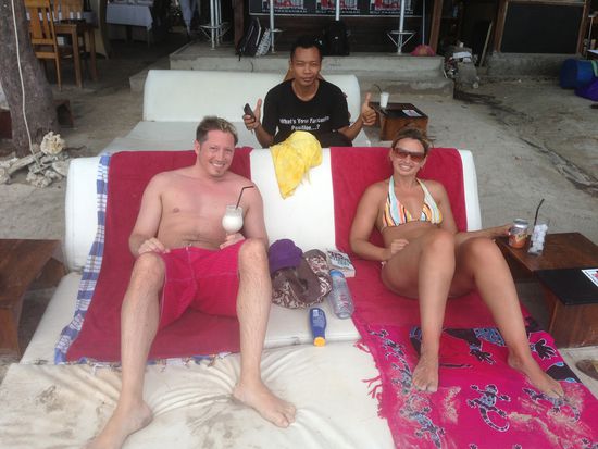 Einer unserer lustigen und lässigen Hotel- und Bar-Mitarbeiter.