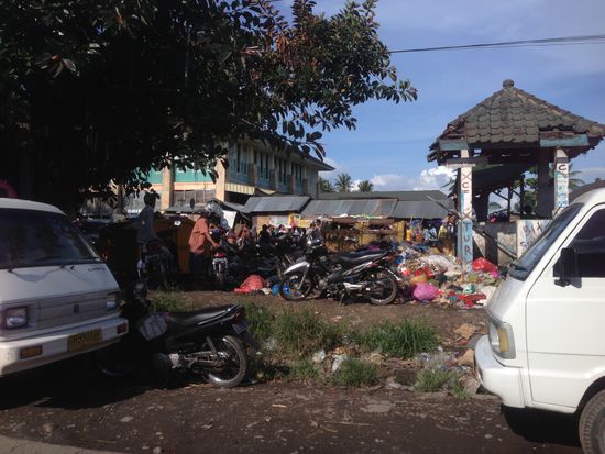 Beim Durchqueren der verschiedenen Städte/Dörfer findet man immer Märkte, die aber natürlich nicht auf die