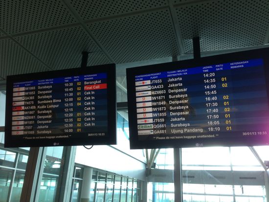 Innen aber ist er in einem top Zustand 
Es ist ja der neue 