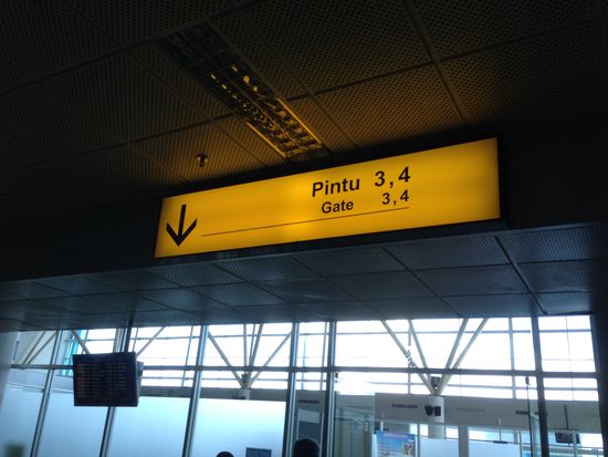 1,2 oder 3...
Du musst dich entscheiden. 3 Felder sind frei.
Oder sogar 4 ? Nix genaues weiß man nicht.