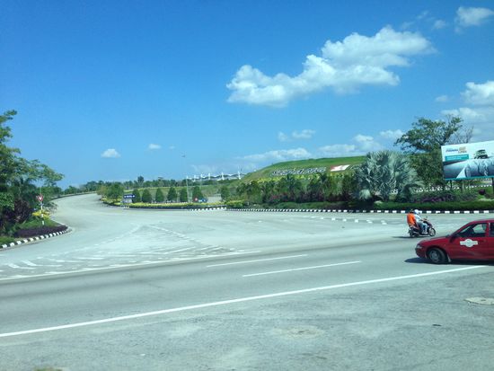 im Hintergrund sichtbar