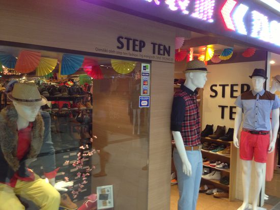 und dieser...
Und 200-300 andere Läden 