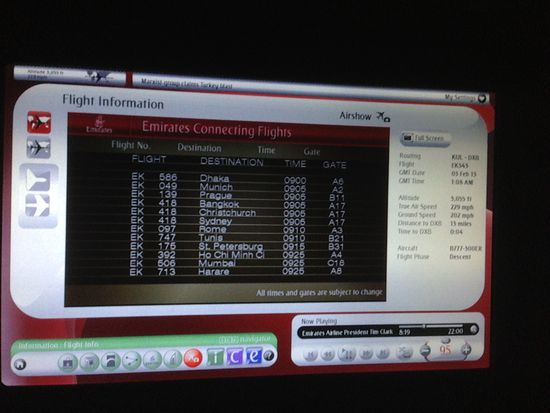 Auf dem Flug von KL nach Muc kann man sich schon nach dem Connecting Flight umschauen.