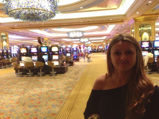 Ein kurzes verbotenes Foto, da es nicht gerne gesehen wird, wenn im Casino fotografiert wird.