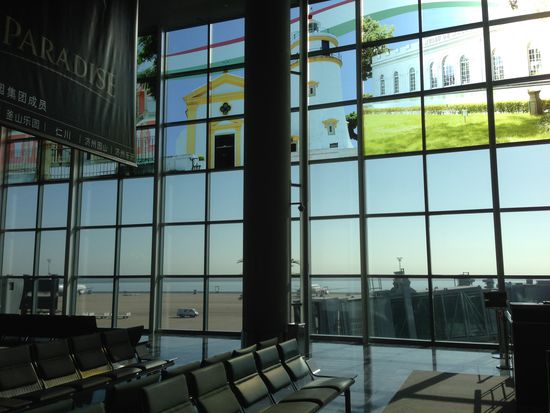 Der Airport ist recht neu und überschaubar