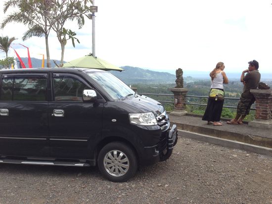 Weiter geht's nach einer kurzen Luggi Luggi-Pause und den sagenumwobenen Storys des Fahrers 