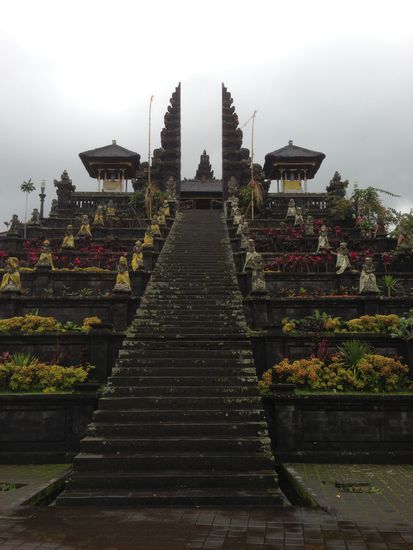 Ist das die spanische Treppe? Neeeeinnnn...Die Balinesische 