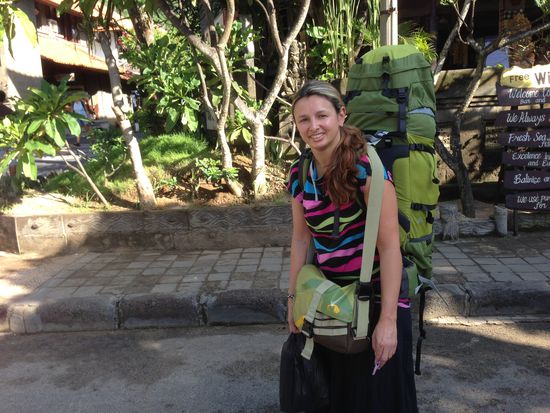 Mit dem Rucksack dann zu Fuss zum Hafen... Dank der guten Vorarbeit sind es nur 2 Minuten zum Laufen