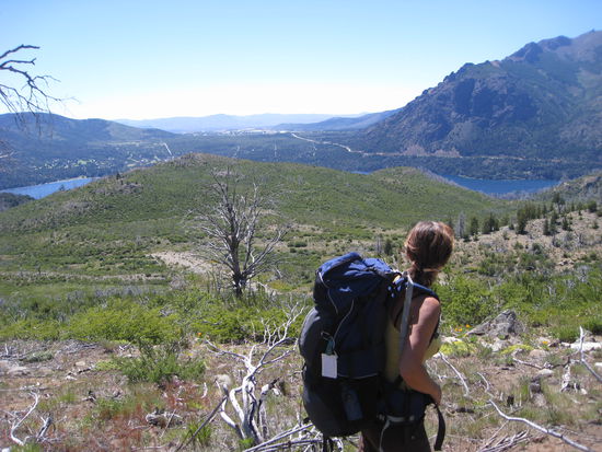ich mit meinem schweren Rucksack, den ich schon seit mehr als 5 Monaten umherschleppe