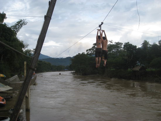das bin ich auf der linken Seite beim "Flying Fox"