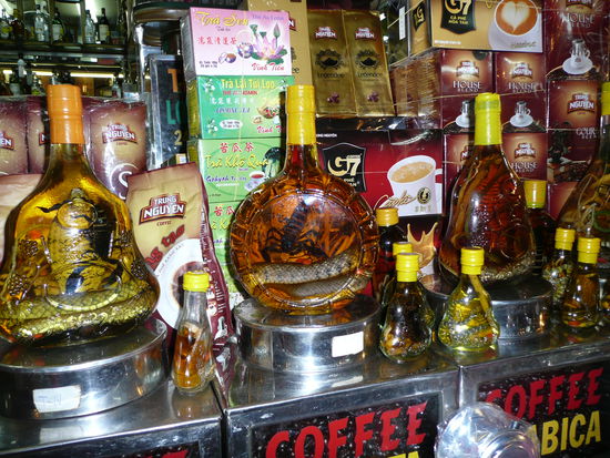 Schlangenwein "its good for the body" 