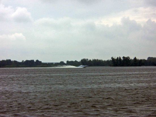 in einem Natrschutzgebiet sollte sich eigentlich jeder an Geschwindigkeitsbeschränkungen halten, sonst heißt es bald: Eintritt verboten