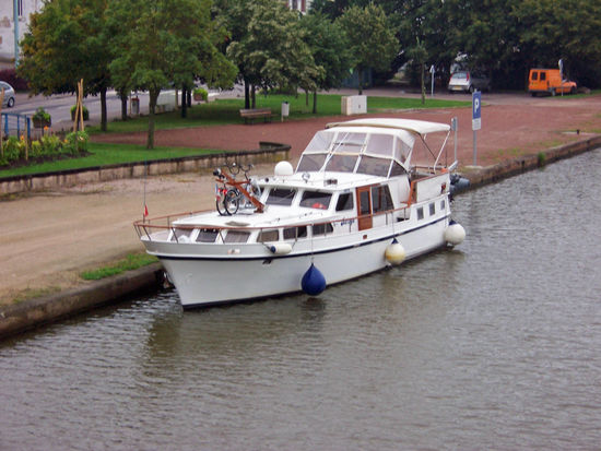 es gibt gemütlichere Liegeplätze als in Laneuville