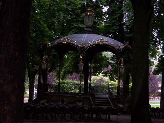 romantischer Musik-Pavillion im Parc de la Pépinière