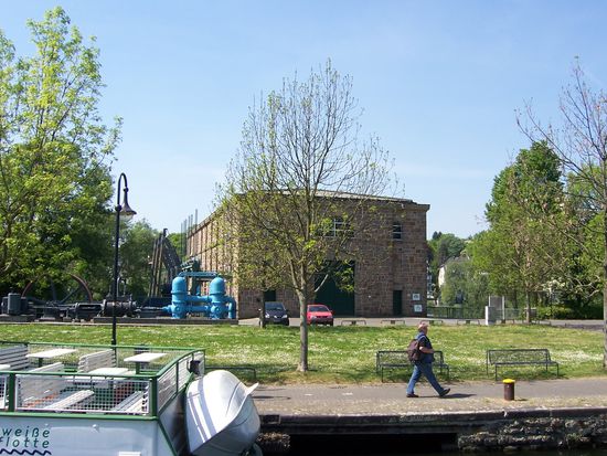 Wasserkraftwerk Mülheim mit einer beeindruckenden Dampfmaschine zum besichtigen