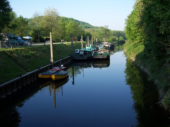 In der ehemaligen Papermühlenschleuse liegt jetzt der Wasserbau. Was wäre das für ein wunderbarer Wasserrastplatz geworden