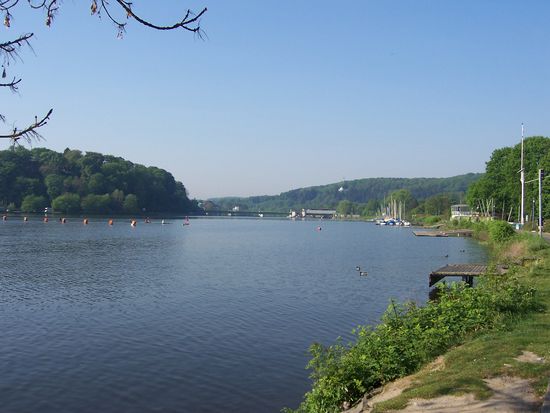 Baldeneysee, hier sind Motorbootfahrer nicht so gerne gesehen.
