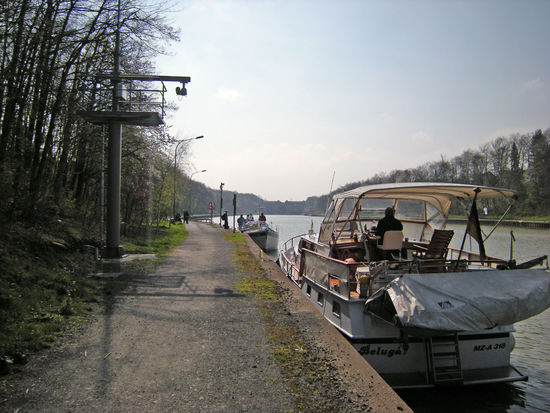 warten auf die Schleuse