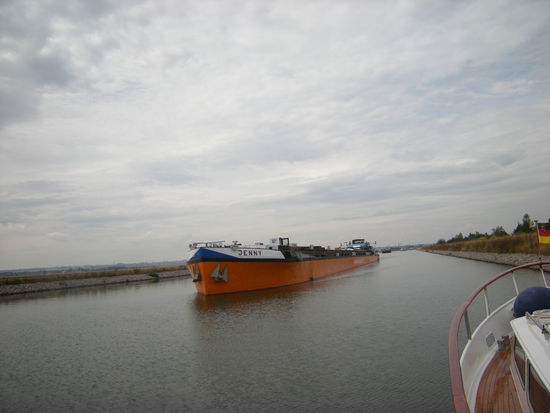 die Jenny.....
http://www.scheubner.de/