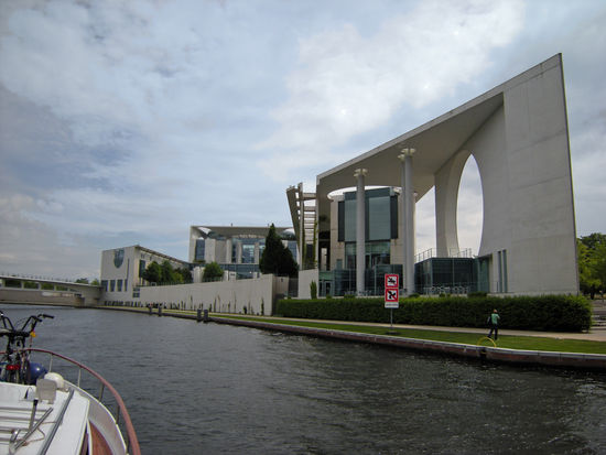 jetzt gehts ins Regierungsviertel