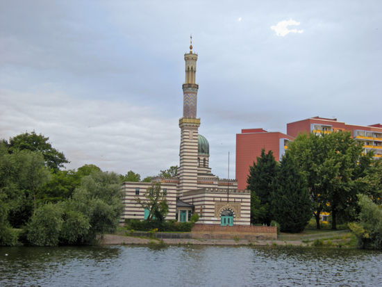 Pumpstation für die Springbrunnen des Schlosses
